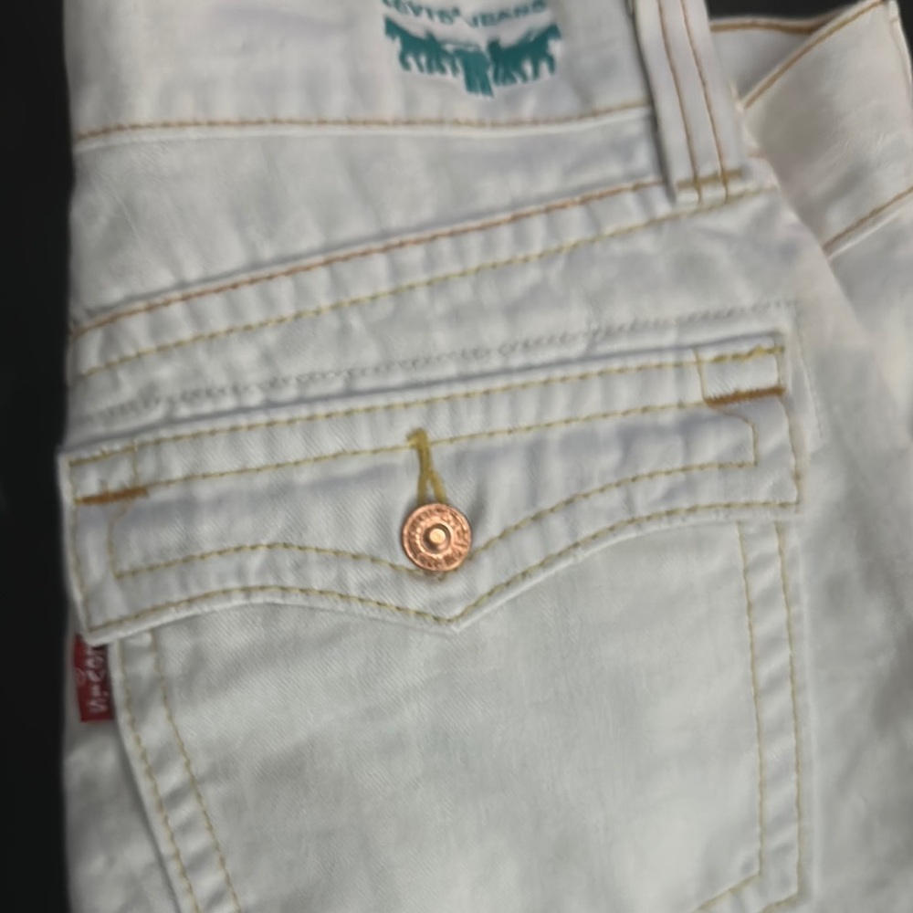 Never Worn Vintage Levi's 504 Slouch White Denim Shorts